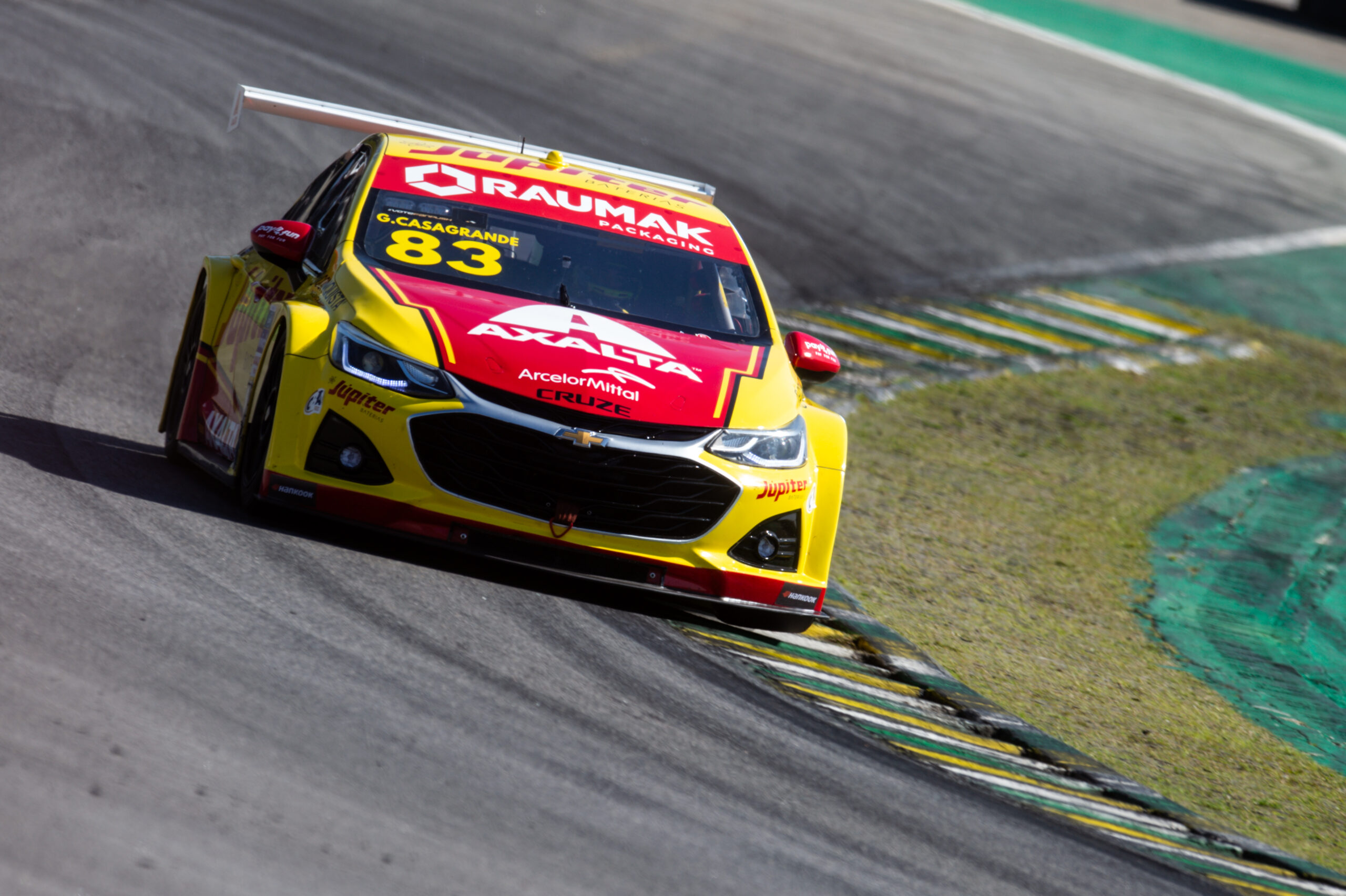 Casagrande voa com cronômetro já zerado e lidera TL1 da Stock Car em Interlagos