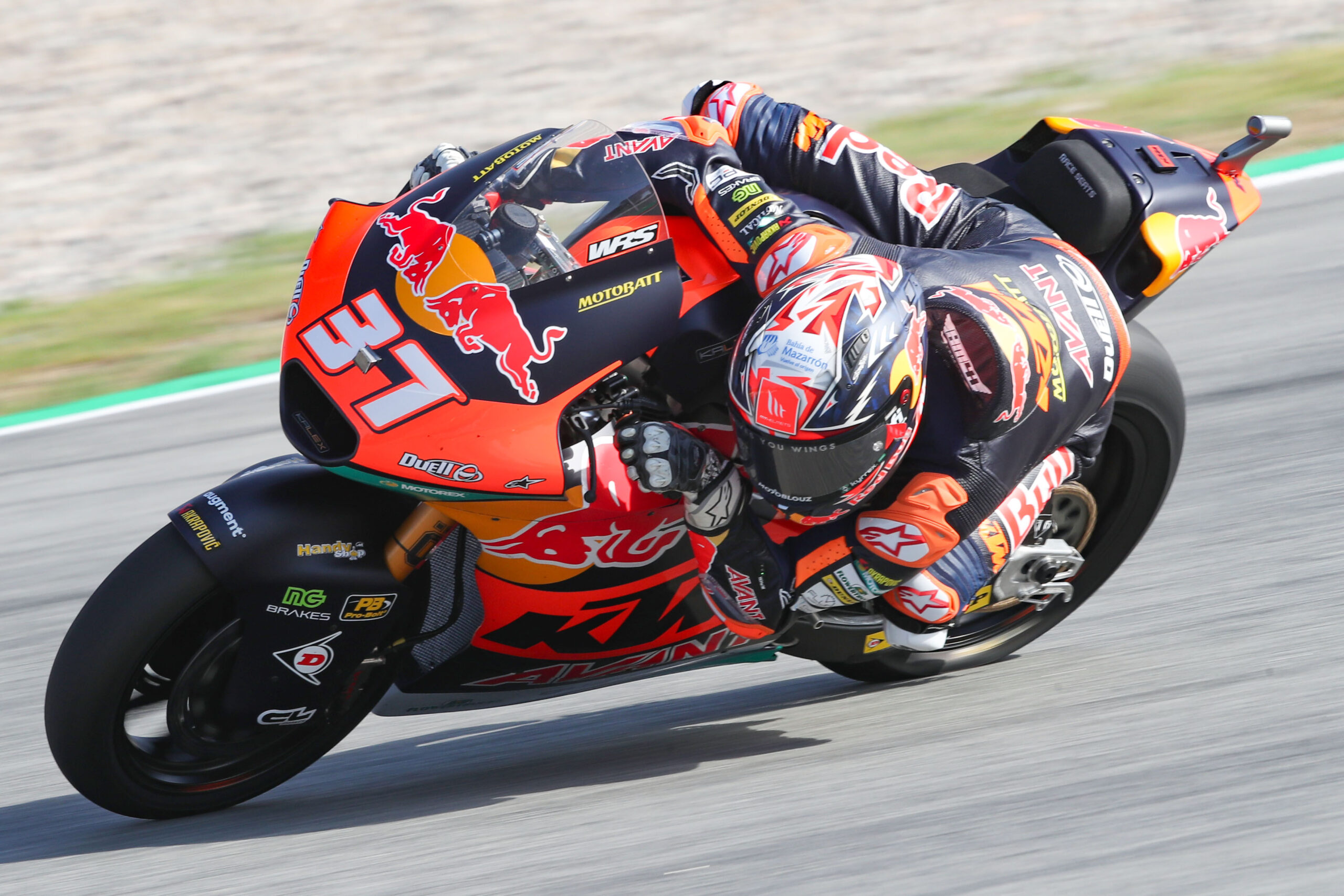 Acosta massacra concorrência e comanda primeiro dia de treinos da Moto2 em Misano