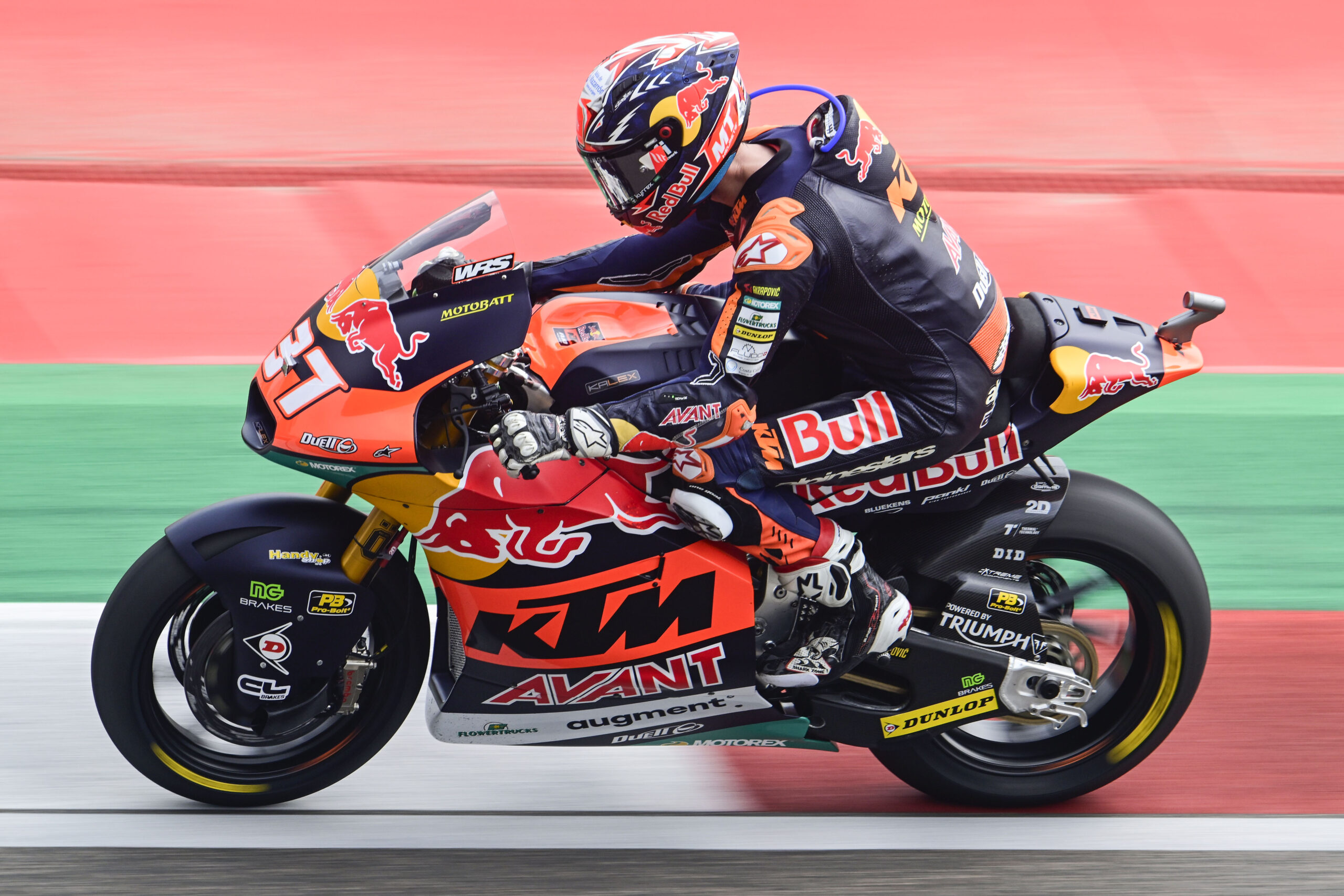 Acosta mantém domínio e vence primeiro GP da Índia da Moto2. Arbolino é 2º