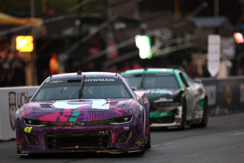 Bowman segura pressão de Reddick no fim e vence etapa da Nascar nas ruas de Chicago