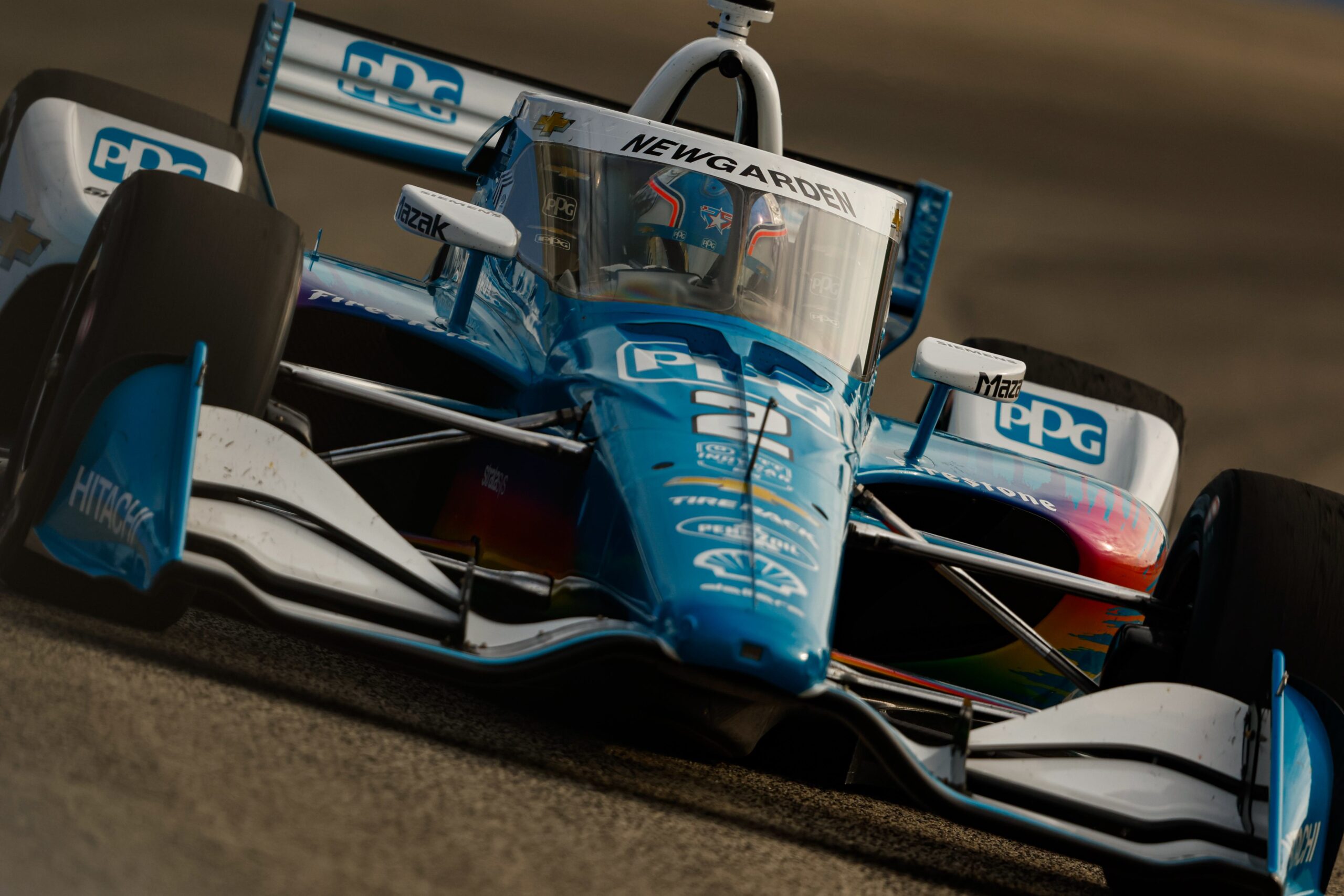 Newgarden destaca agressividade após pole da Indy em Milwaukee: “Fui ao limite”