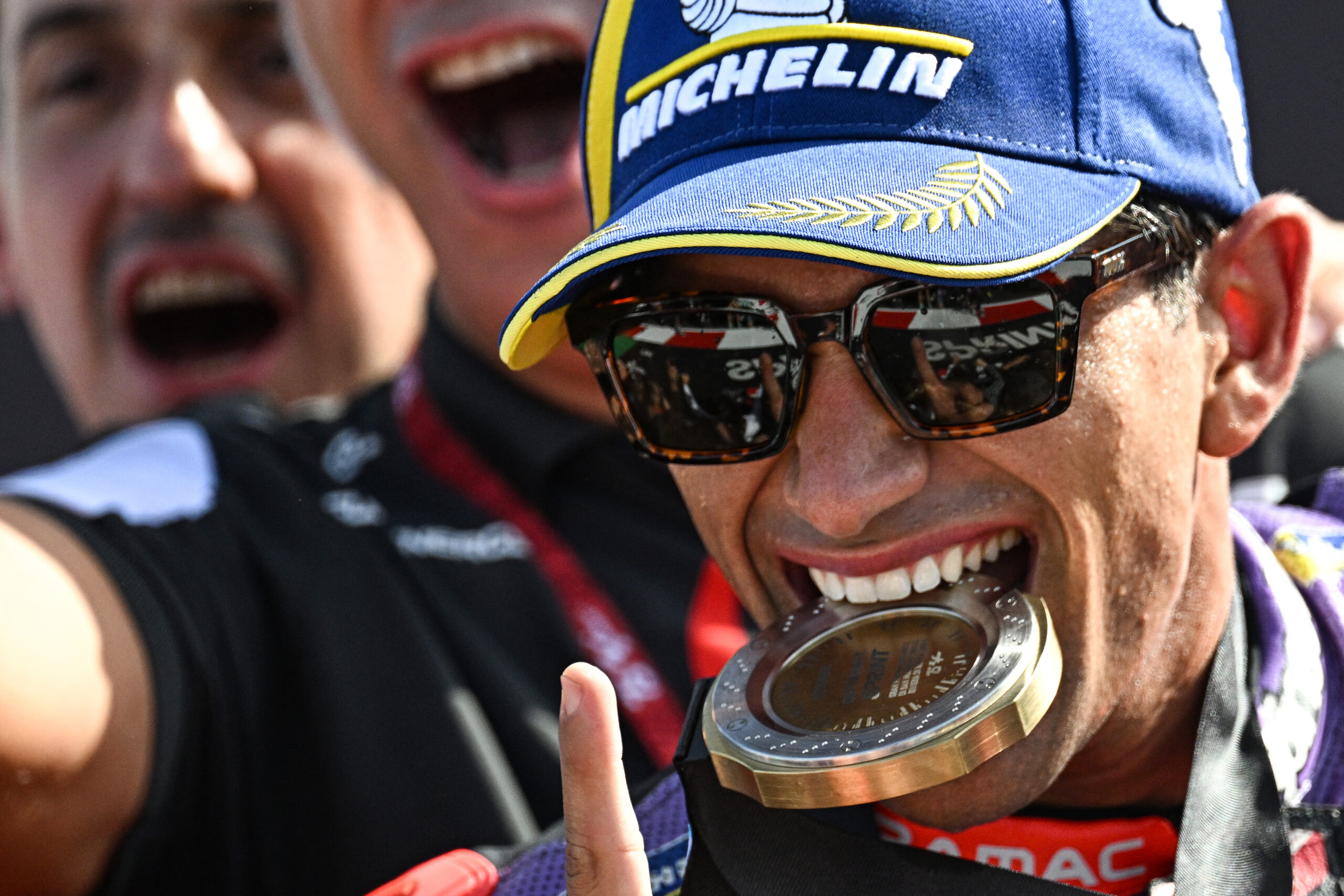 Martín exibe poderio invejável e aplica duro golpe em Bagnaia na sprint em Misano