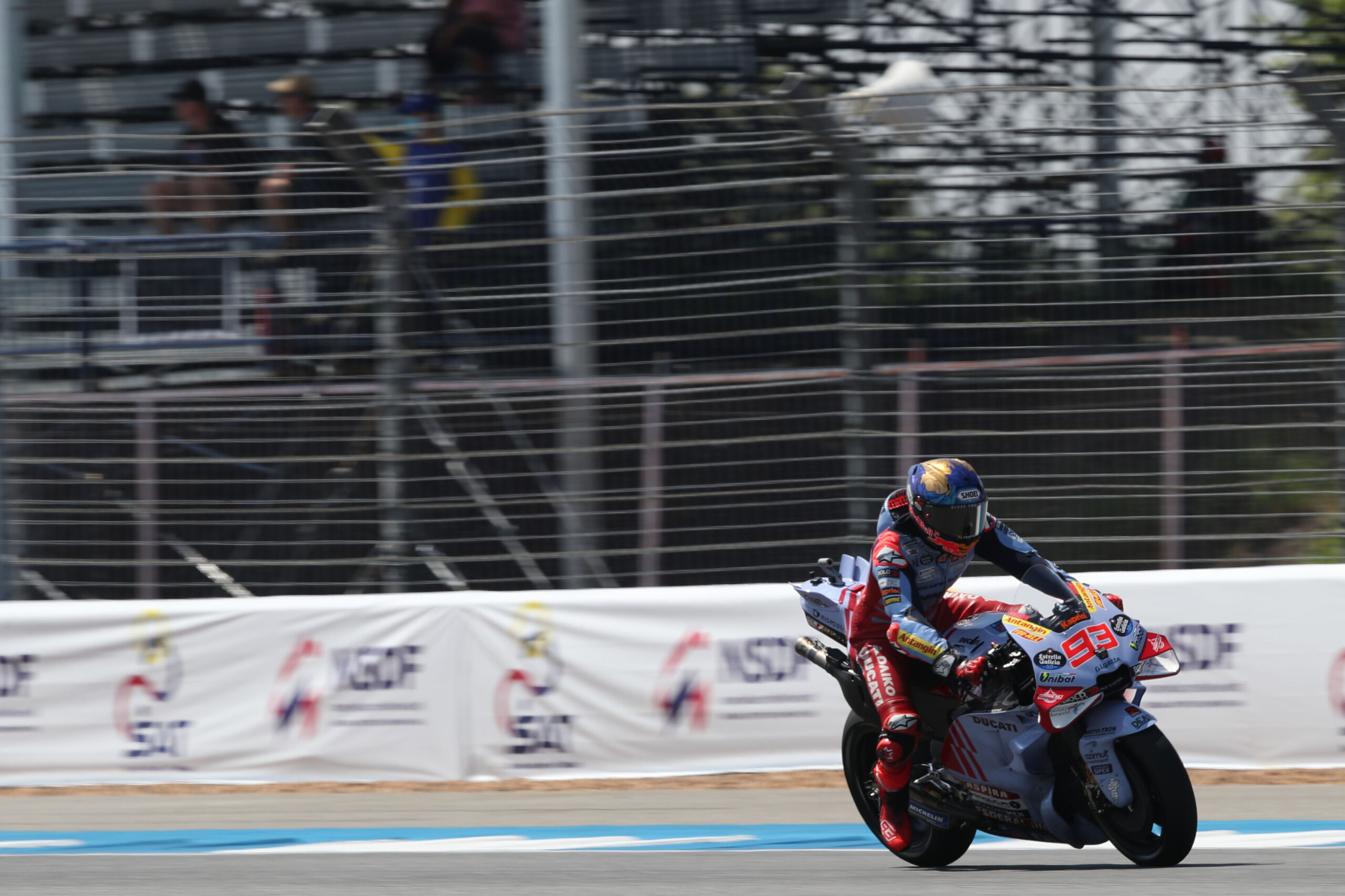 Marc Márquez sai na frente em sexta-feira de diferenças pequenas na MotoGP na Tailândia