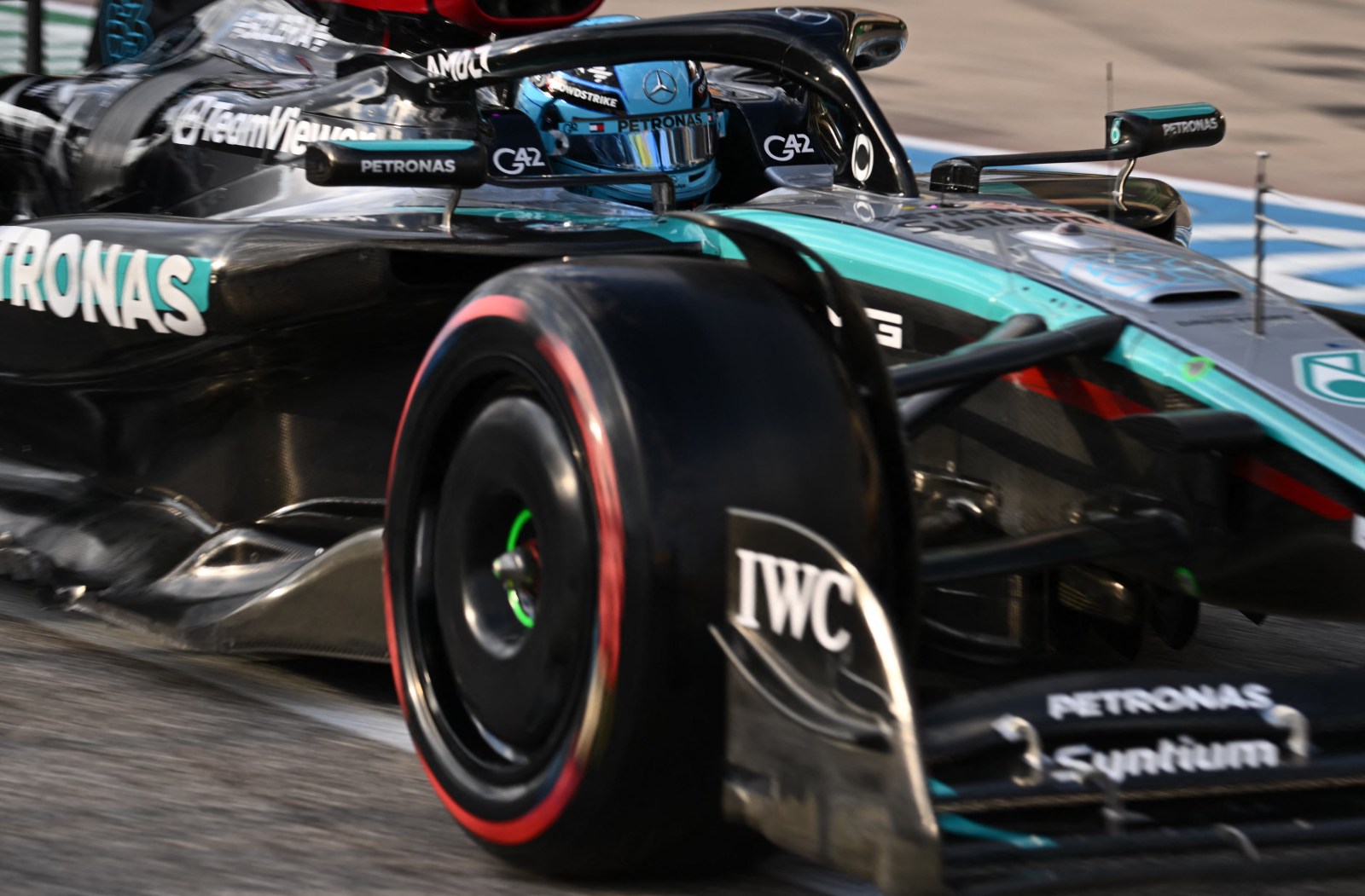 Russell muda carro em parque fechado e larga do pit-lane no GP dos Estados Unidos
