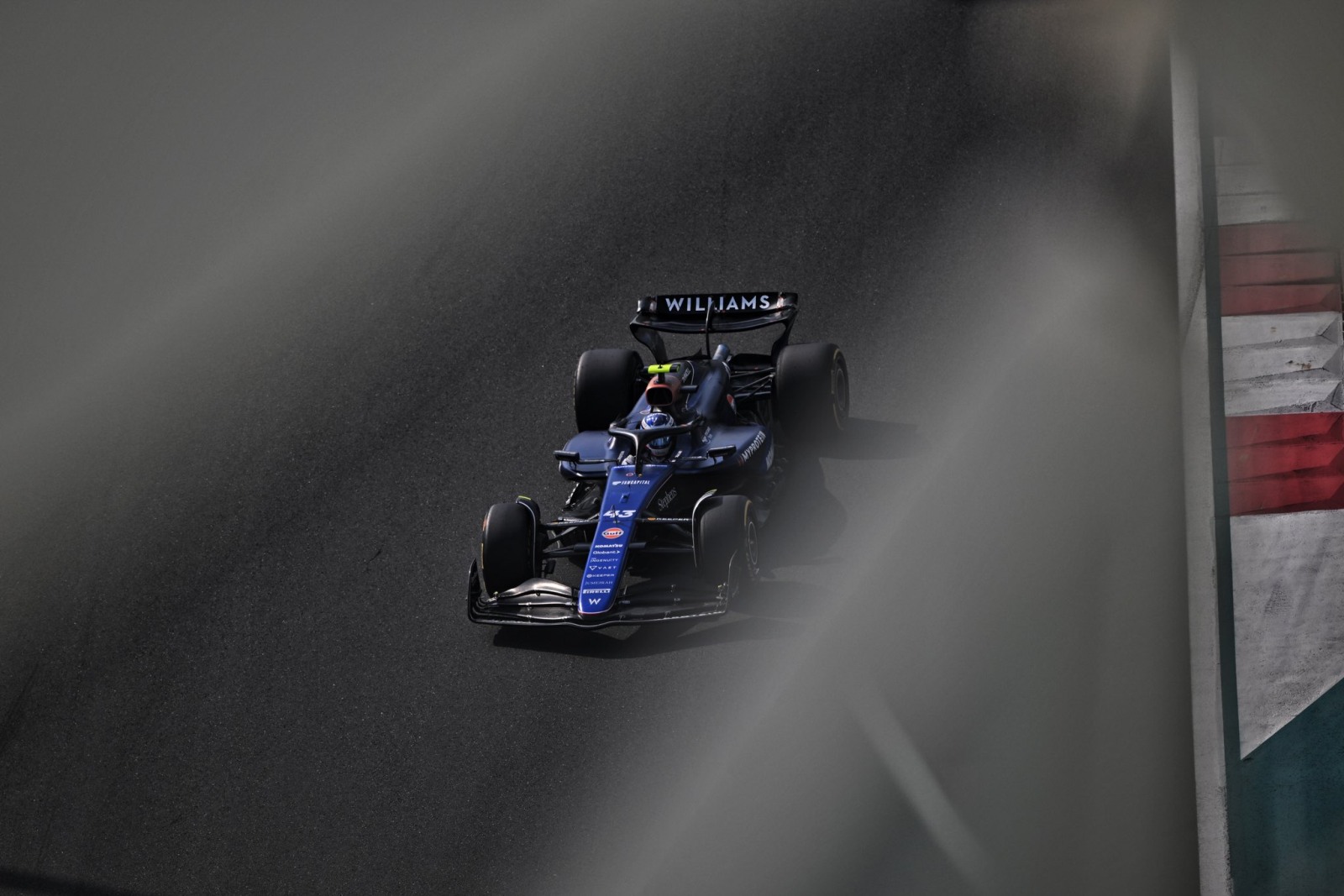 Colapinto e Albon perdem cinco posições no grid de Abu Dhabi por troca da caixa de câmbio