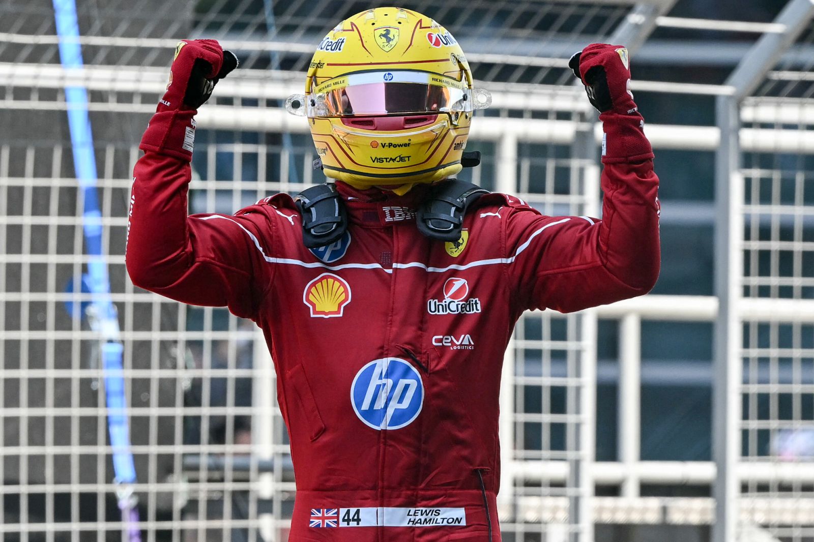 Hamilton responde a críticos após vitória em sprint da China: “Um passo de cada vez”