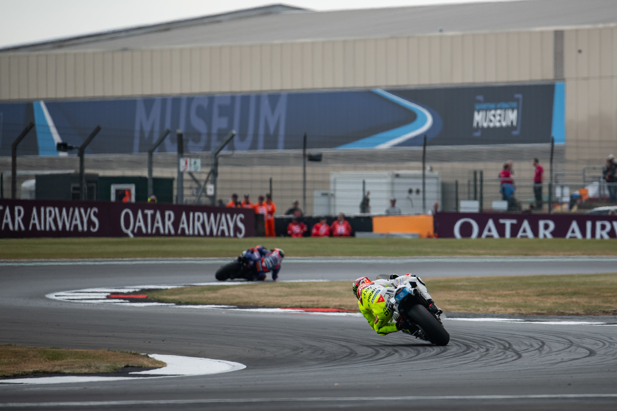 Confira pilotos que avançam direto para Q2 da classificação da MotoGP em Silverstone