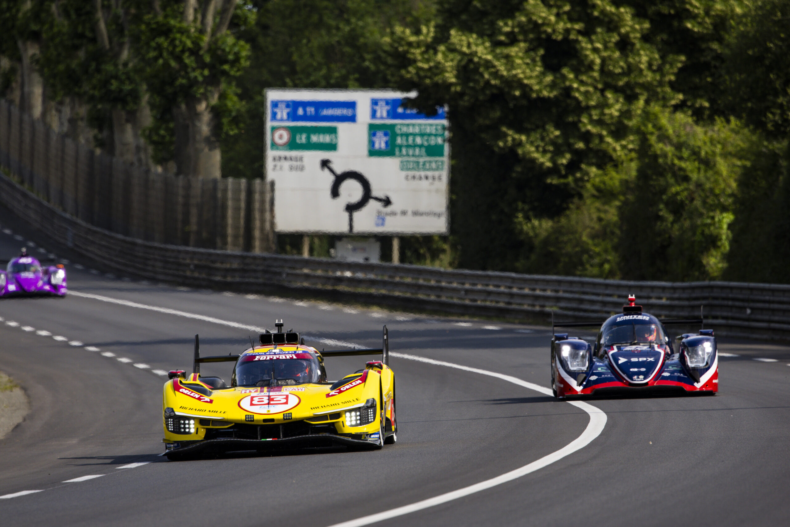 Kubica põe Ferrari #83 na ponta da primeira sessão de testes em Le Mans. Drugovich é 4º