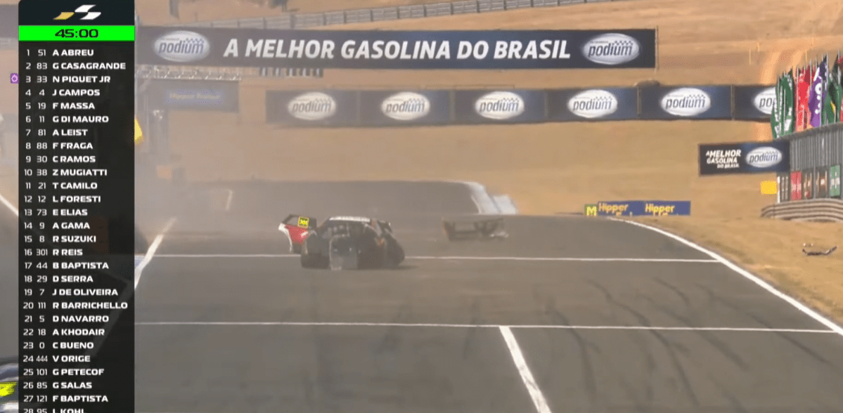 Reis bate firme no muro e causa bandeira amarela na etapa do Velocitta da Stock Car