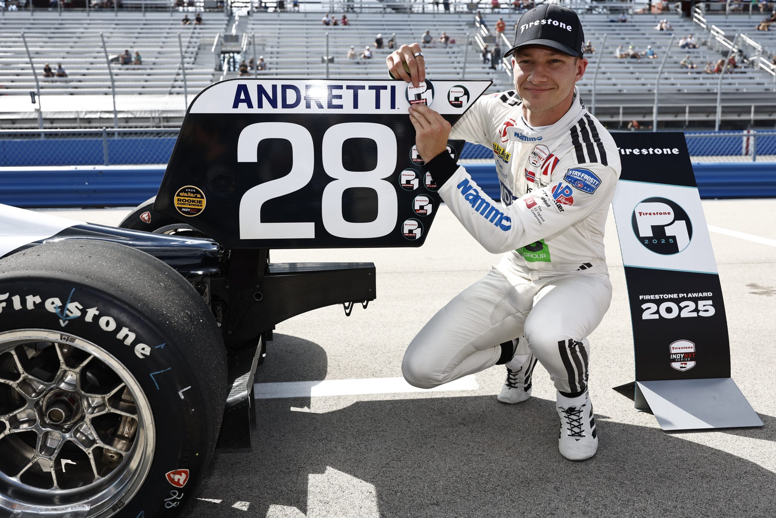 Hauger avança por título da Indy NXT com pole em Milwaukee. Collet é 7º