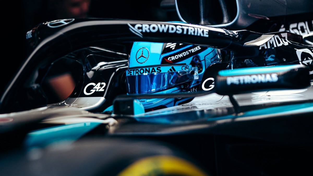 Russell prega cautela após pódio da Mercedes em “corrida muito singular” na Hungria