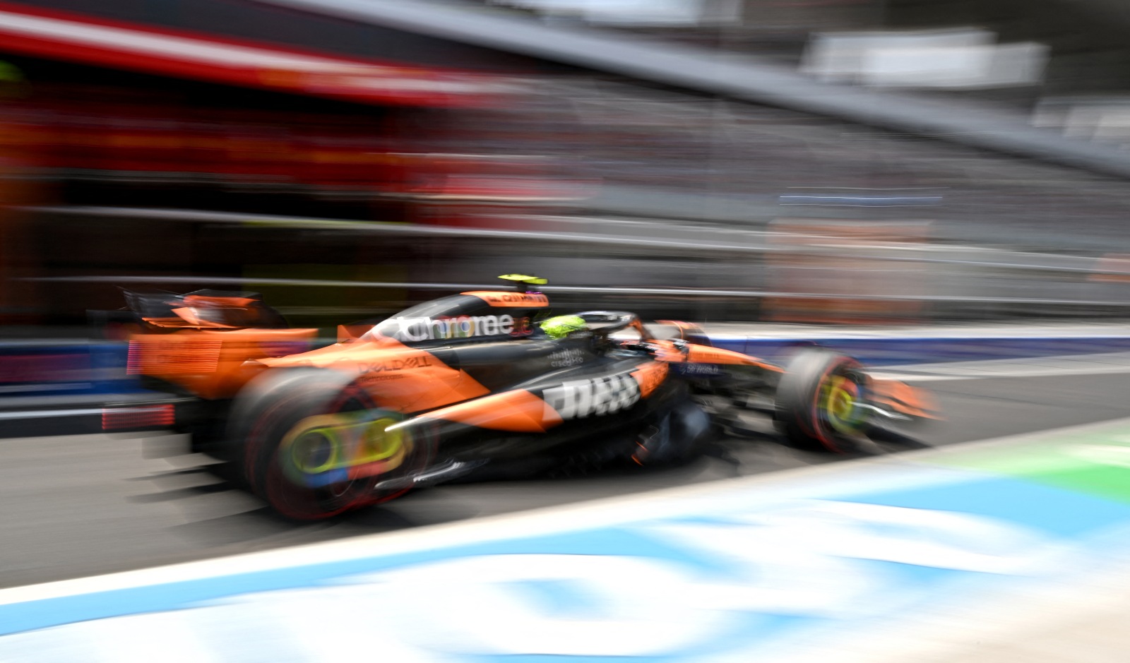 McLaren exalta fundador na 200ª vitória na Fórmula 1: “Seguindo os passos de Bruce”