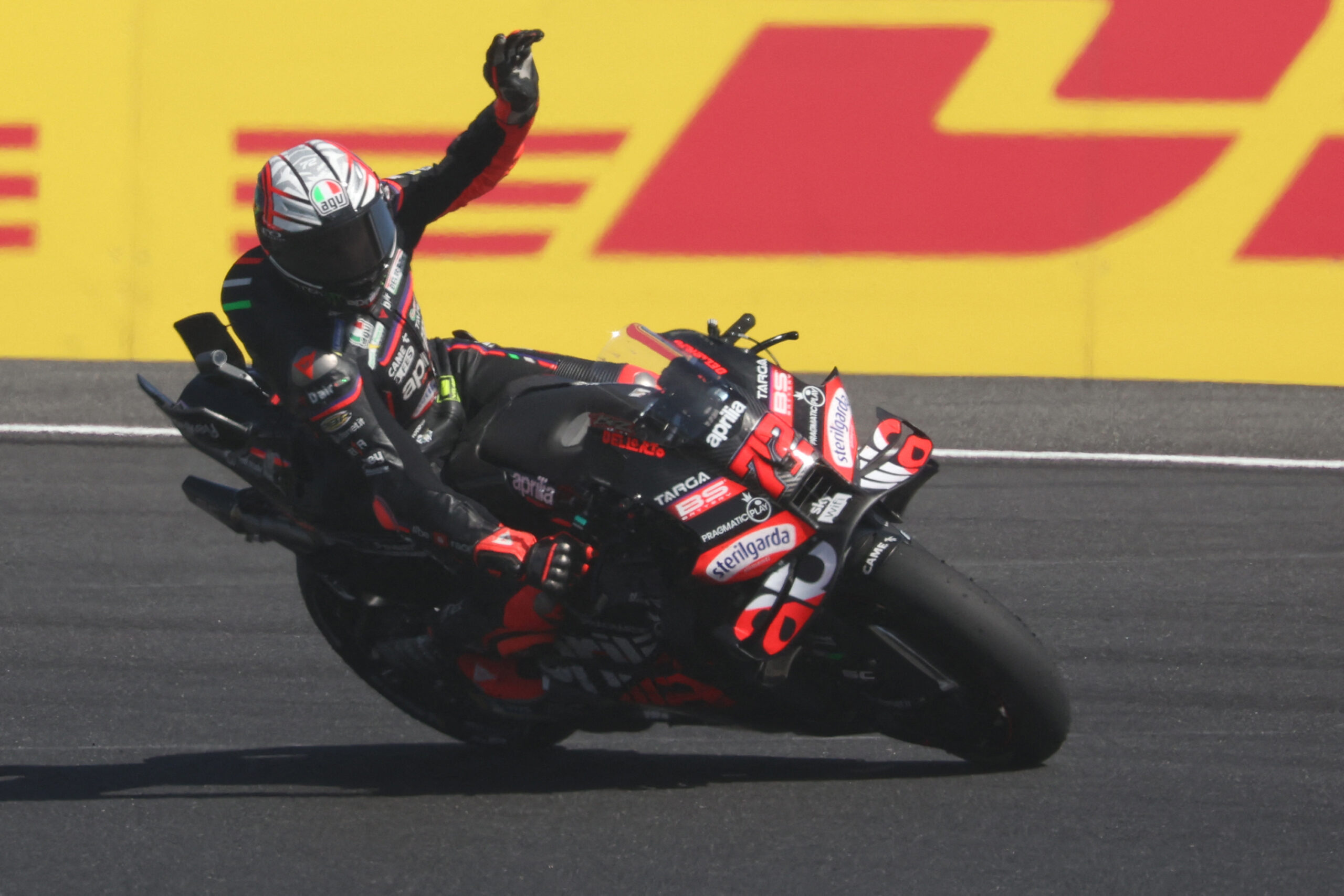 Bezzecchi se aproxima de Bagnaia com vitória na sprint da Austrália. Confira classificação
