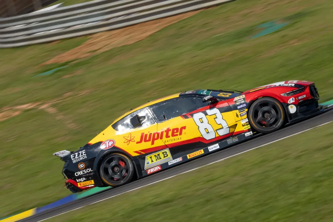 Casagrande vence corrida 1 da Nascar Brasil em Interlagos. Barrichello abandona