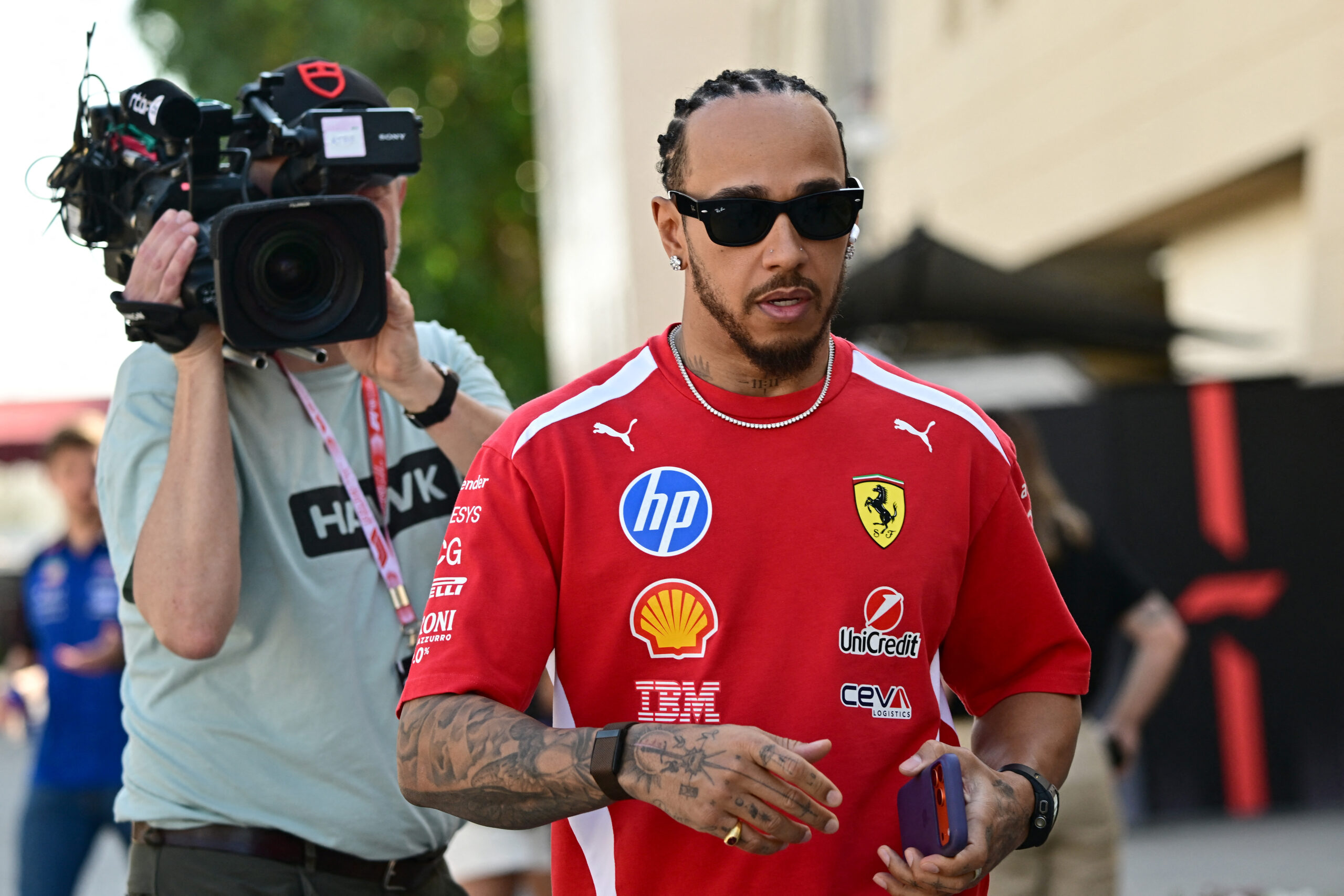 Hamilton hesita sobre mais ultrapassagens em 2026: “Só saberemos na Austrália”