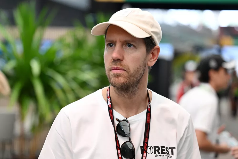 Vettel recorda morte de Hubert e admite que questionou “se devia continuar” a pilotar