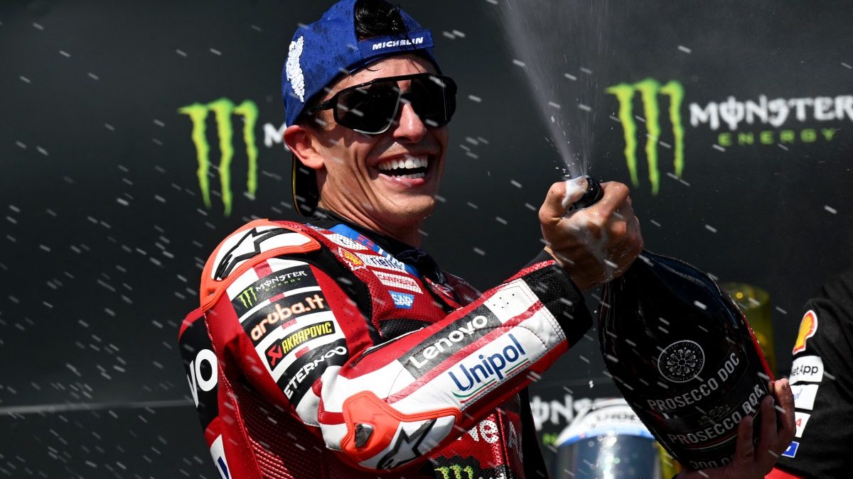 Marc Márquez exalta vitória sobre Bagnaia na Tchéquia e avisa: “Nunca desisto”