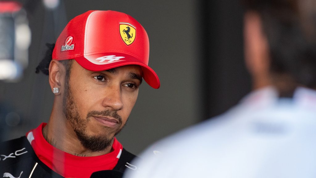 F1 2026, AUSTRIA, CLASSIFICAÇÃO, SÁBADO, GABRIEL LÓPEZ, FERRARI, LEWIS HAMILTON, RETRATO, ROSTO