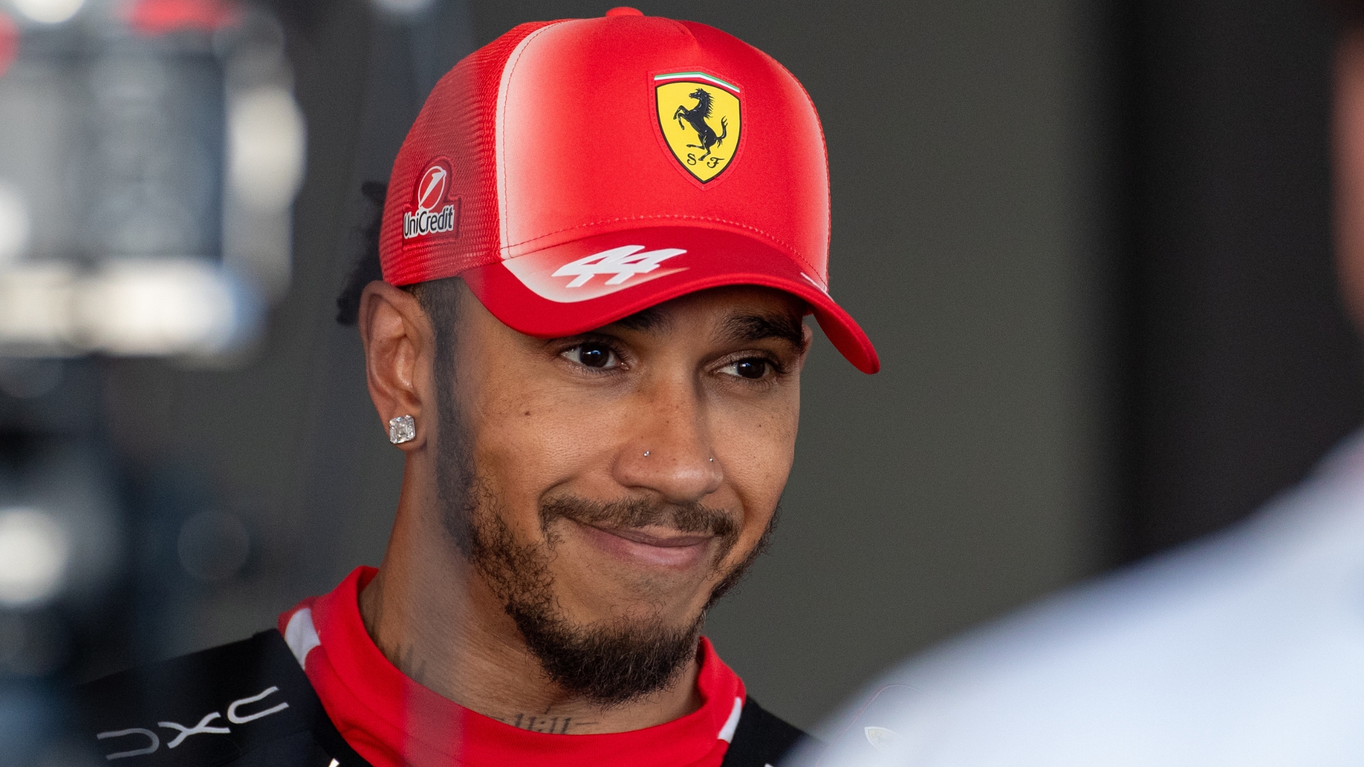 Hamilton responde a pedido de punição de Verstappen: “Não passe um campeão por fora”