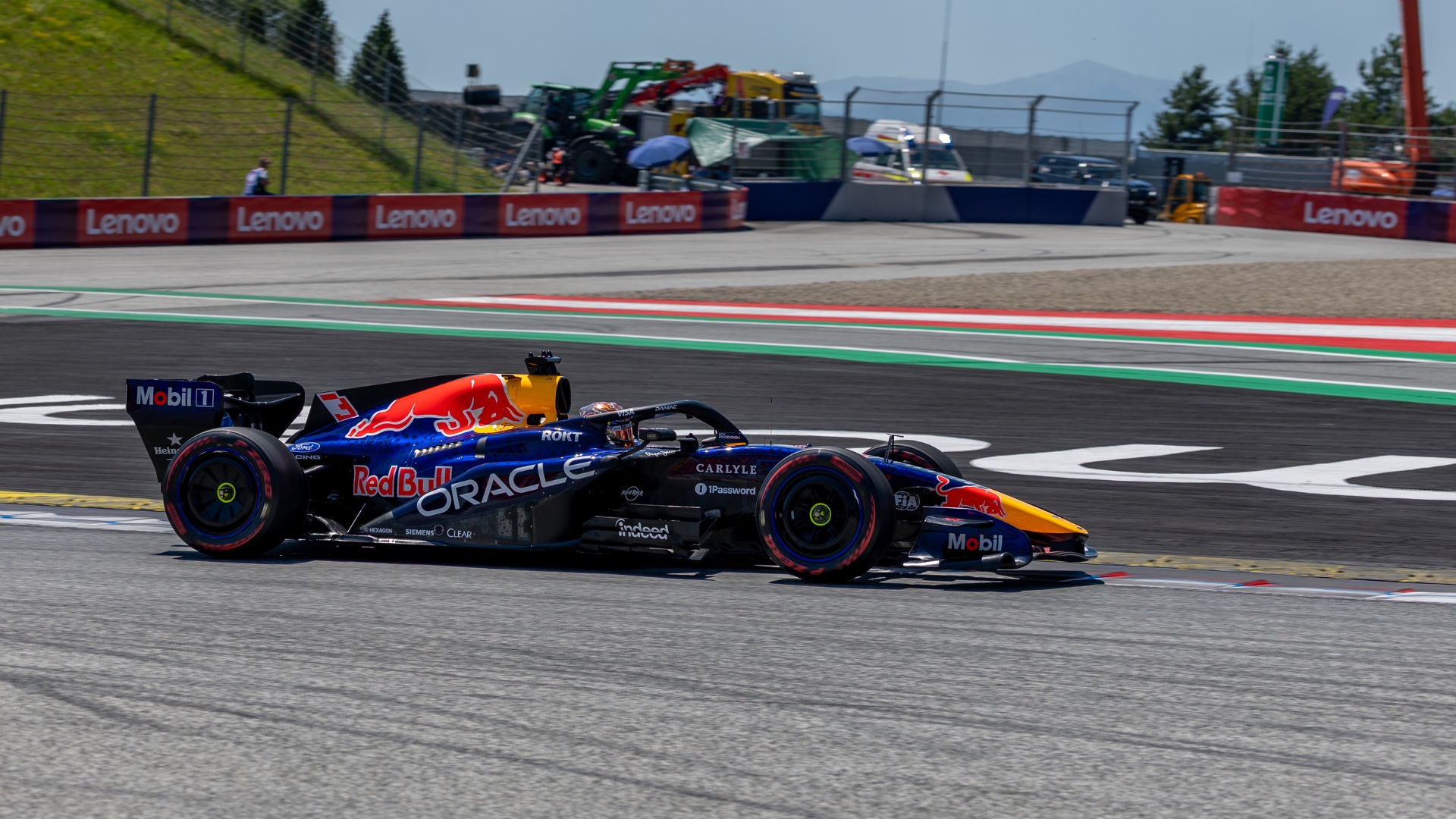 Verstappen relembra 2025 e reflete sobre título: 'Só precisamos ser mais completos'