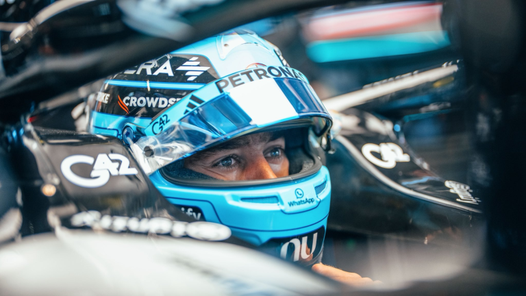 F1 2026, AUSTRIA, TREINO LIVRE, MERCEDES, GEORGE RUSSELL, RETRATO CAPACETE