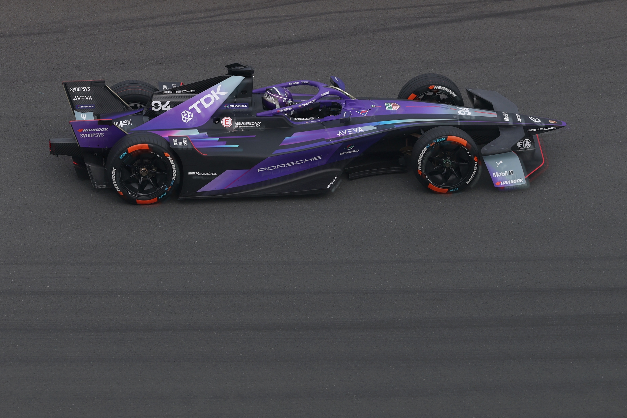 Wehrlein sobrevive à chuva e vence corrida 1 do eP de Xangai. Drugovich é 4º