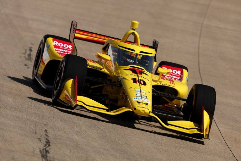 Palou tira proveito de acidente de Dixon e vence GP de Nashville. Collet abandona