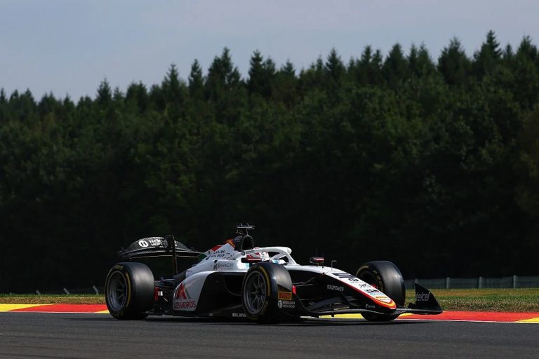 León é desclassificado da corrida 2 da Bélgica da F2 por incidente bizarro. Campos sofre punição