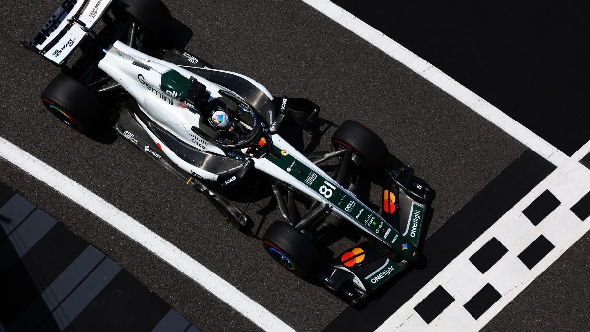 F1 2026, INGLATERRA, QUALY SPRINT, MCLAREN, OSCAR PIASTRI, CARRO