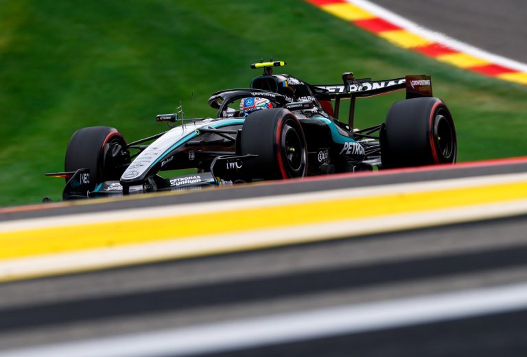 Antonelli celebra “vitória dura” após batalha contra Leclerc em GP da Bélgica “muito disputado”