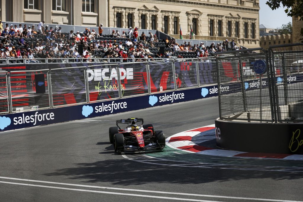 F1 2026, AZERBEIJÃO, TREINOS LIVRES, FERRARI, LEWIS HAMILTON