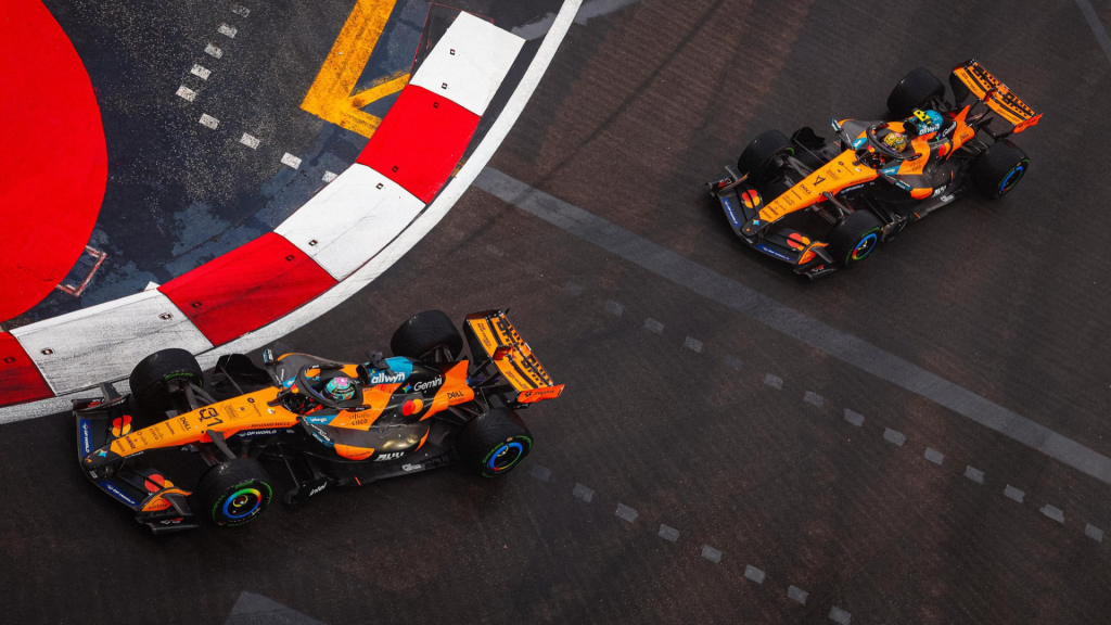 F1 2026, SINGAPURA, MARINA BAY, SPRINT, McLAREN, OSCAR PIASTRI, LANDO NORRIS, CARRO