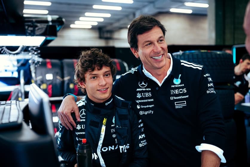 Wolff ve a Antonelli «arrojado a los leones», pero elogia lo aprendido en la F1 2025