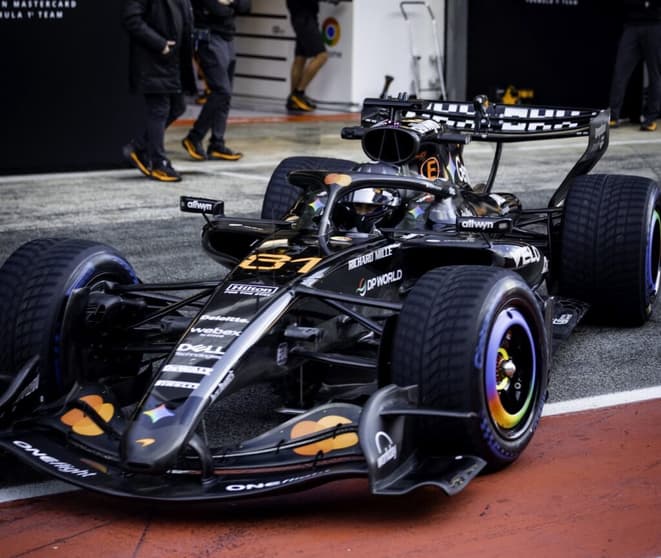 Piastri resta importancia a fallos de McLaren en test de F1: «Hay mucho que aprender»