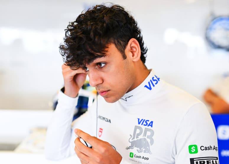 Racing Bulls define a Lindblad como un «diamante en bruto» y lo compara con Hadjar