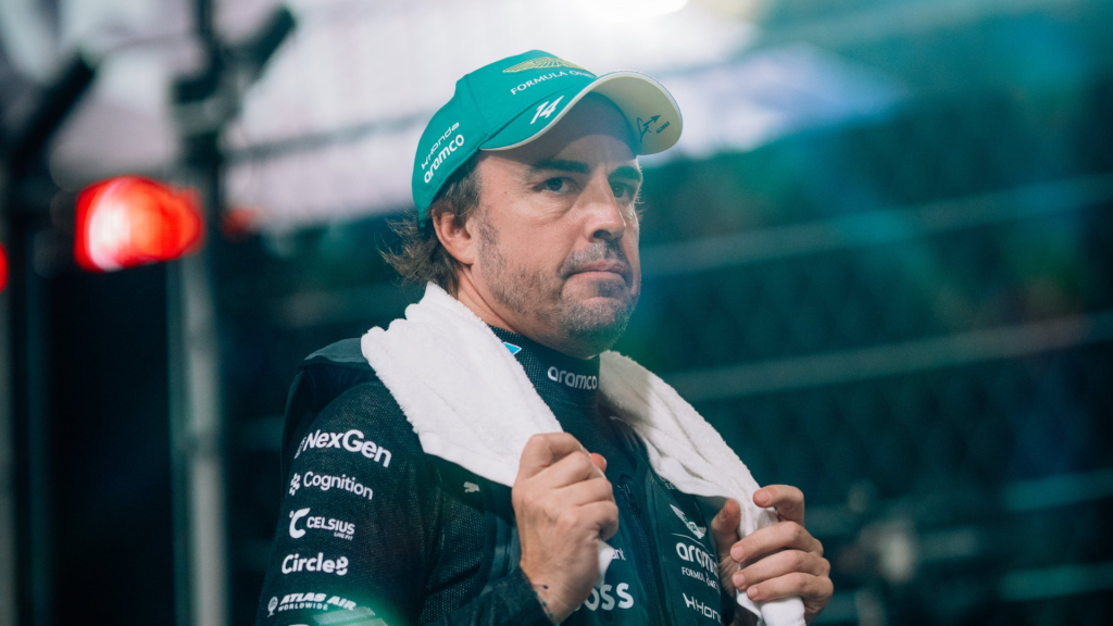 F1 2026, SINGAPURA, MARINA BAY, CORRIDA, ASTON MARTIN, FERNANDO ALONSO, RETRATO