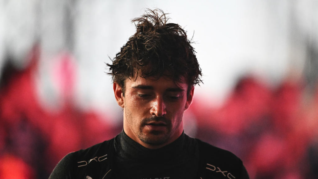 F1 2026, SINGAPURA, MARINA BAY, CORRIDA, FERRARI, CHARLES LECLERC, ROSTO, RETRATO