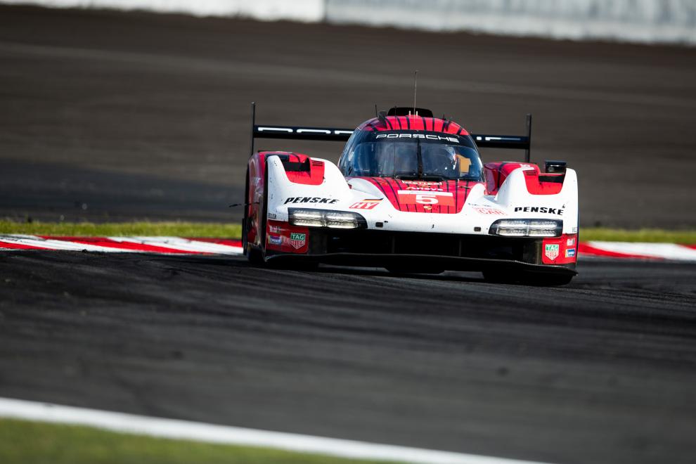 Porsche aprovecha error de Toyota y vence en las 6 Horas de Fuji; López, 12° en LMGT3
