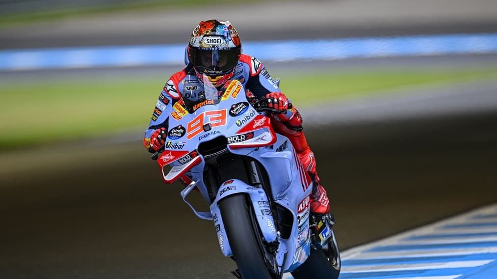 Márquez elogia a sus rivales y ve posible la victoria en Australia: «El clima puede ayudar»