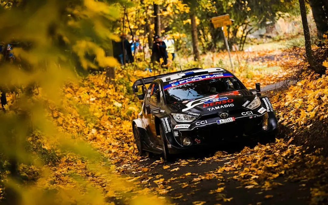Rovanperä aprovecha el abandono de Ogier y lidera el Rally de Europa Central