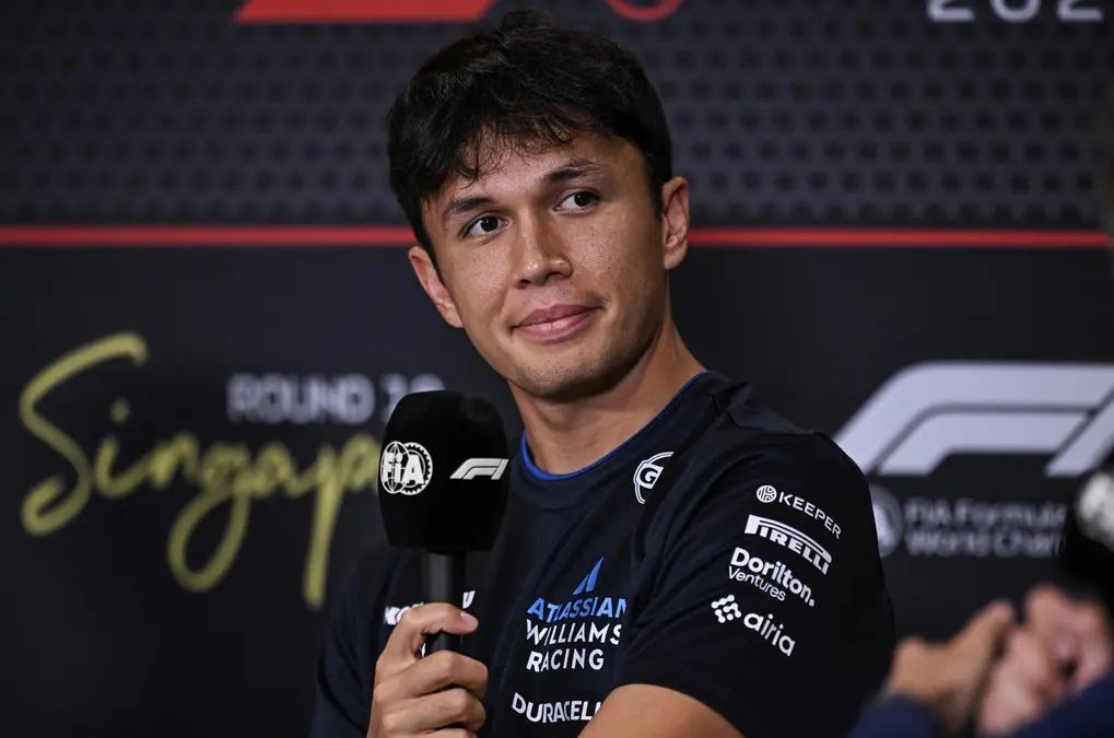 Albon niega motivación y ve el podio de Sainz como un anticipo del futuro para Williams