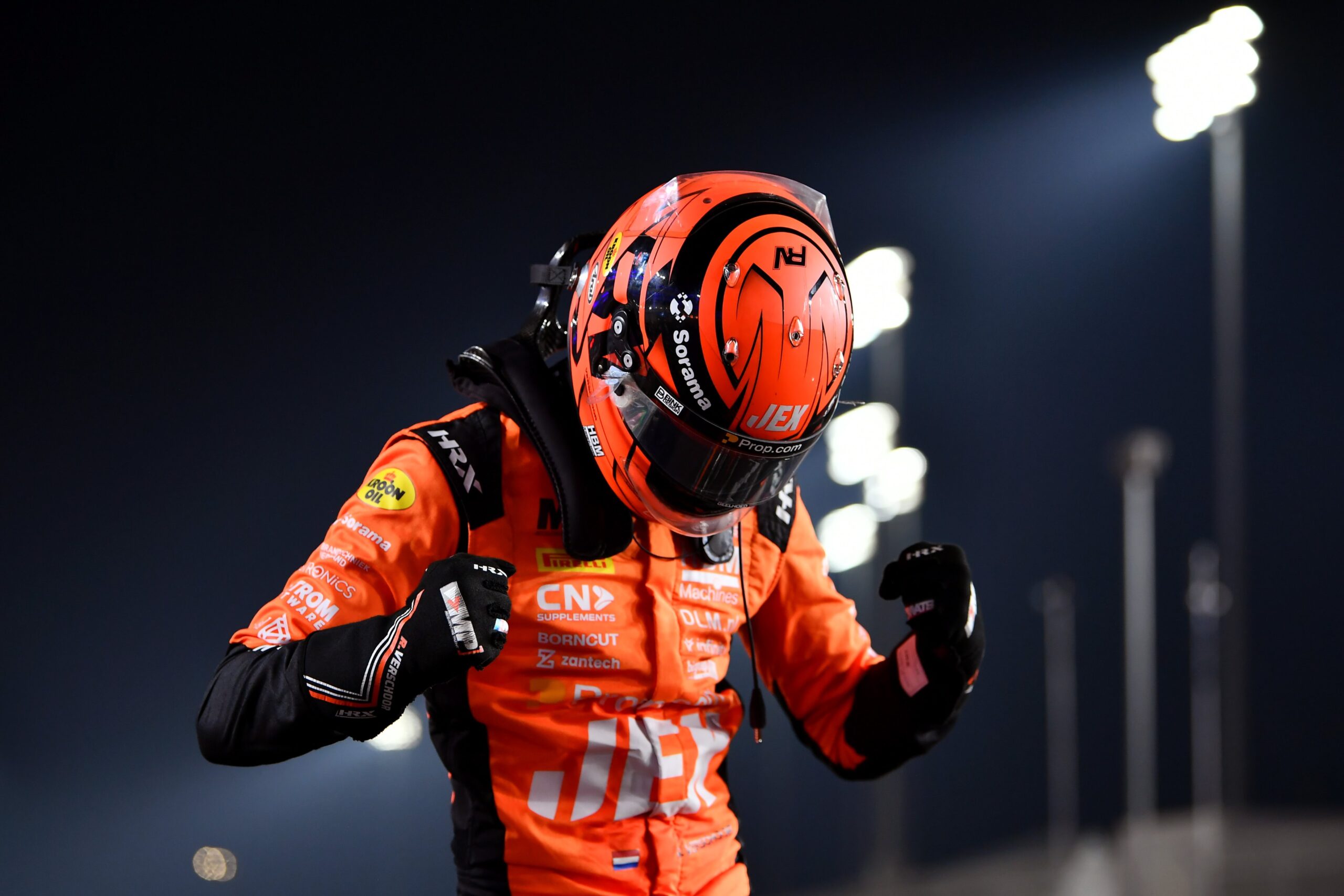 Verschoor vence la sprint de F2 en Qatar; Duerksen y Villagómez van al podio