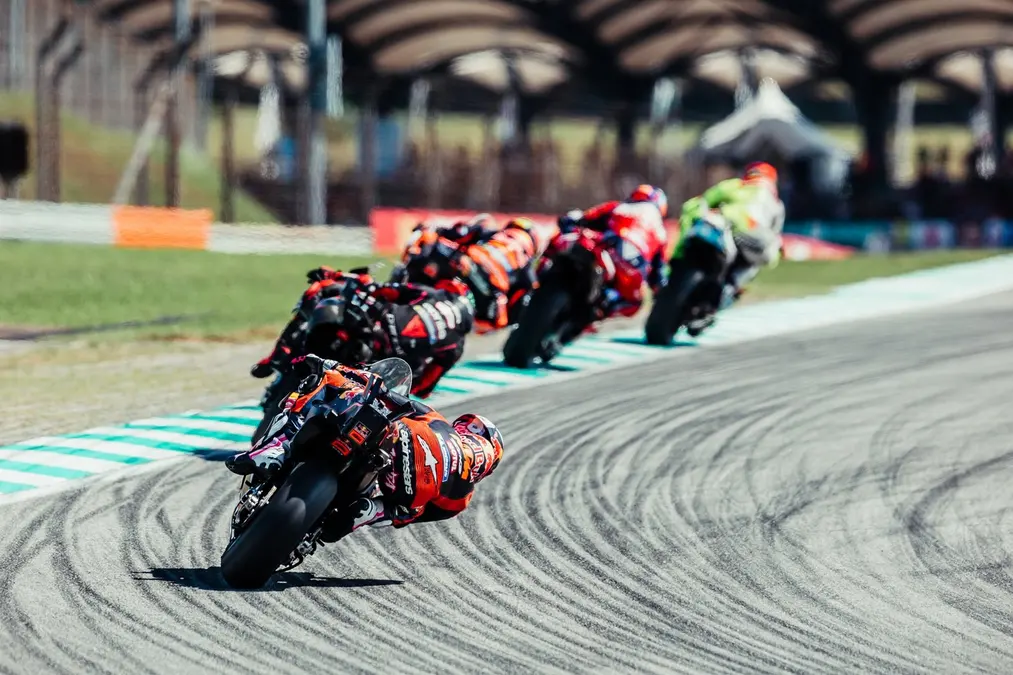 El mercado de pilotos de MotoGP se calienta antes del inicio de la temporada 2026