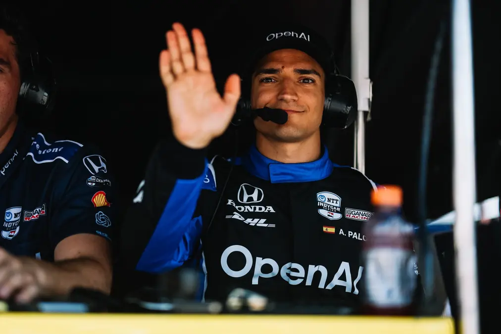 Palou admite charlas con Red Bull y habla sobre la interferencia de McLaren en la F1