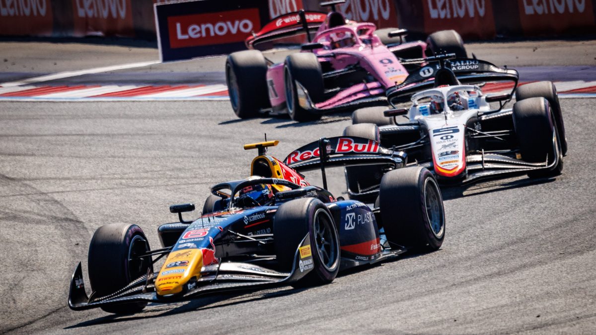 Tsolov gana la segunda carrera de F2 en Austria; Varrone es 17°