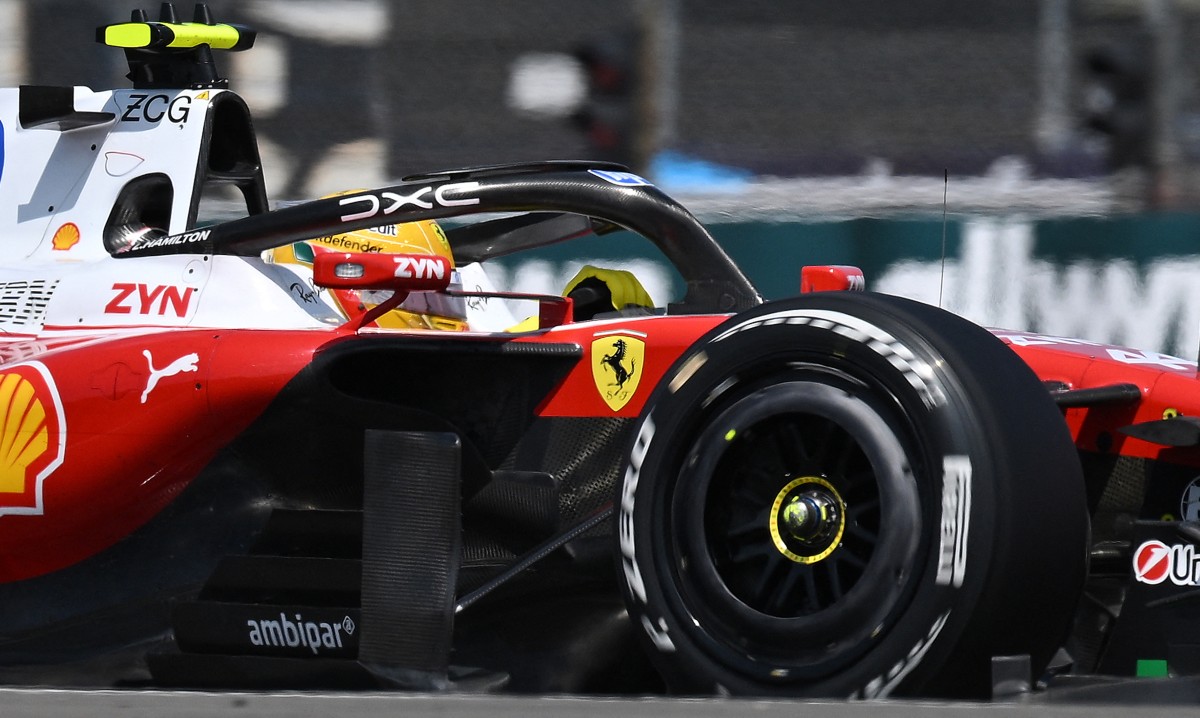 Hamilton se lleva la pole para la sprint de Gran Bretaña; Colapinto es 14°