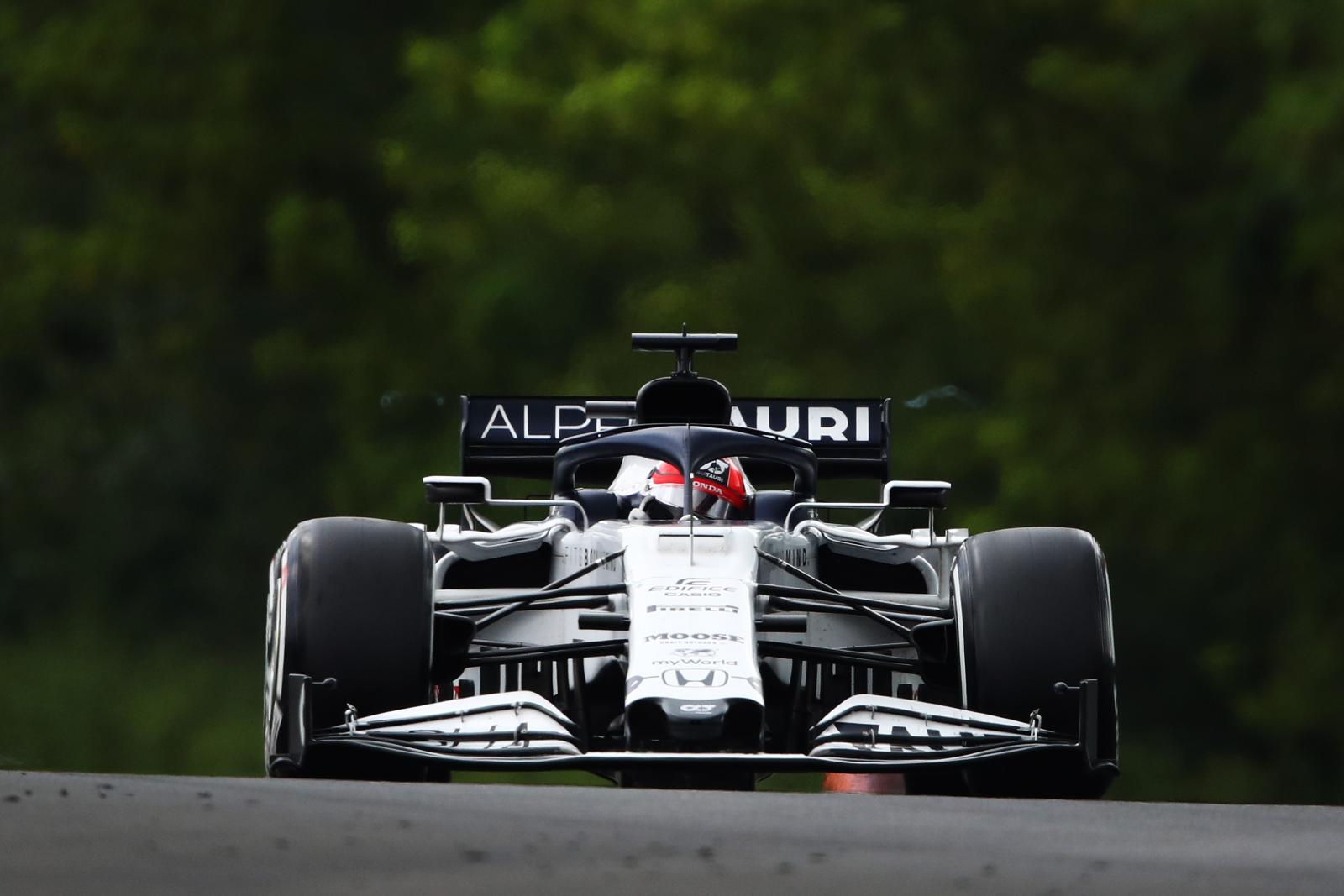 Kvyat troca câmbio e perde 5 posições no grid de largada do GP da Inglaterra