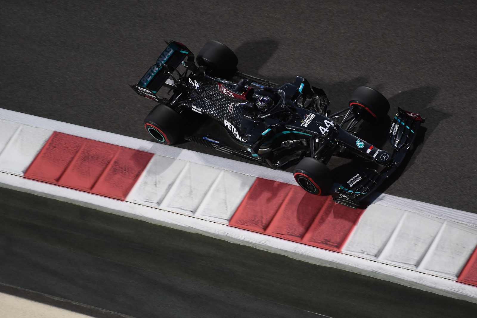 Chefe da Mercedes admite chance de Hamilton não correr GP de Abu Dhabi: “Decisão é dele”