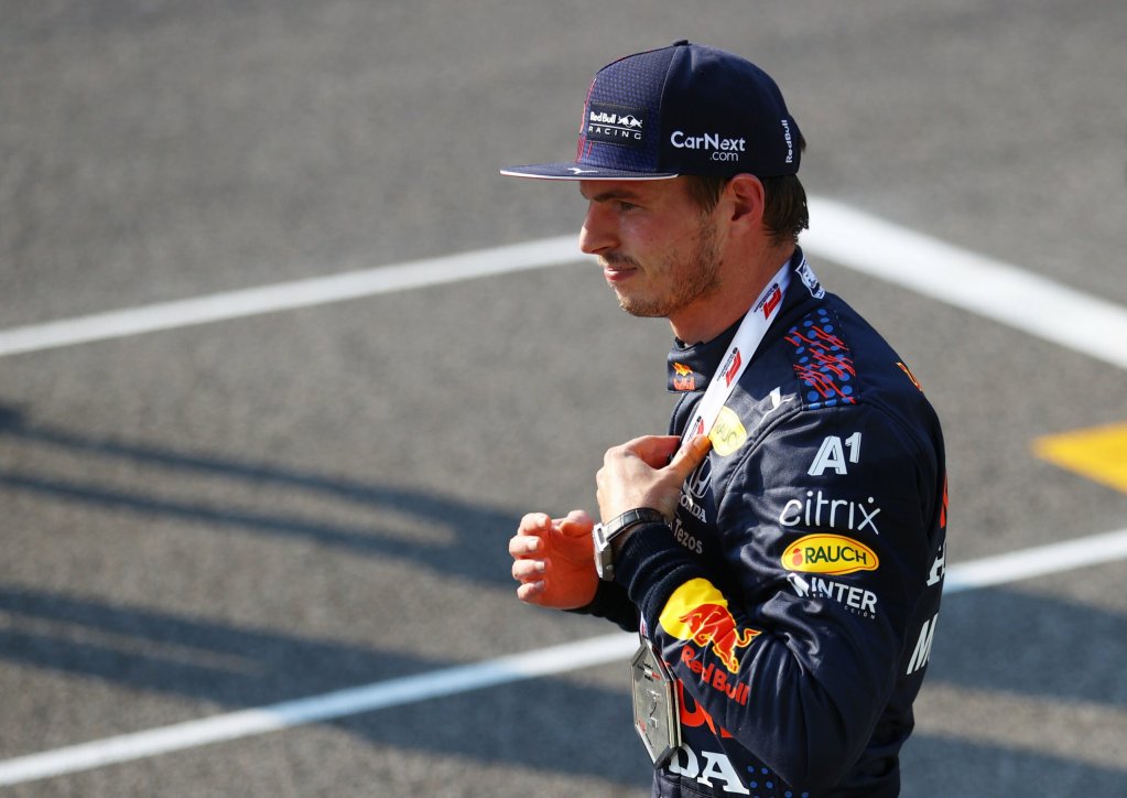 Red Bull festeja pole herdada de Verstappen na Itália e traça meta: “Convertê-la em vitória”
