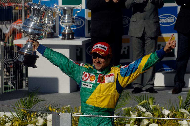Na Garagem: Massa vence GP do Brasil e faz história ao quebrar jejum de 13 anos
